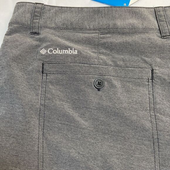 Columbia Incognesto Hybrid Gray Flat Front Shorts - Picture 4 of 14